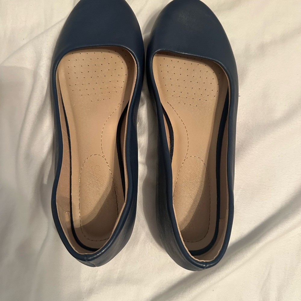 Women's Blue Ballet Flats size 6.5